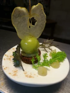 pomme mise en bouche au foie gras
